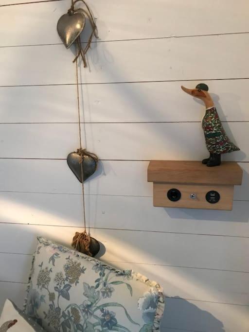 Apartment Woodpecker Shepherd Hut With Private Facilities Newmarket Cb8 Cambridge (Cambridgeshire)