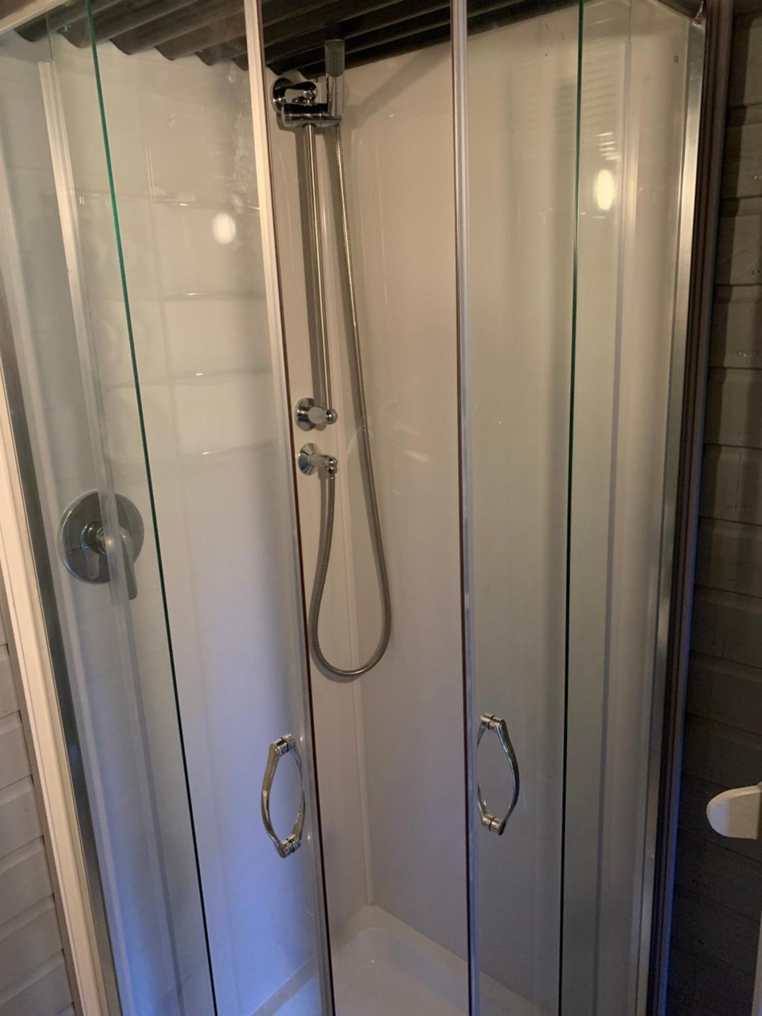 Apartment Woodpecker Shepherd Hut With Private Facilities Newmarket Cb8 *